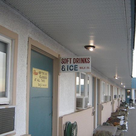 Parkway Motel & European Lodges 핀처크리크 외부 사진
