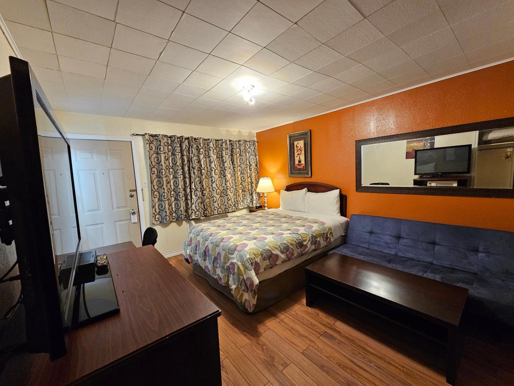 Parkway Motel & European Lodges 핀처크리크 외부 사진